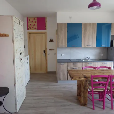 Altavalle Holiday Home, Monolocale Pink E Bilocale Lime Chiesa in Valmalenco Exterior foto