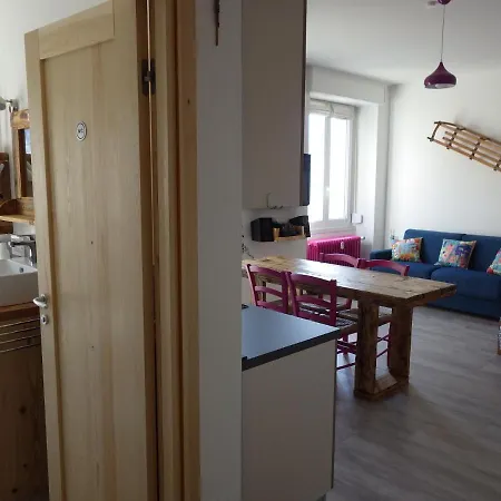 Altavalle Holiday Home, Monolocale Pink E Bilocale Lime Chiesa in Valmalenco Exterior foto