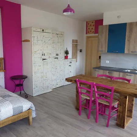 Altavalle Holiday Home, Monolocale Pink E Bilocale Lime Chiesa in Valmalenco Exterior foto