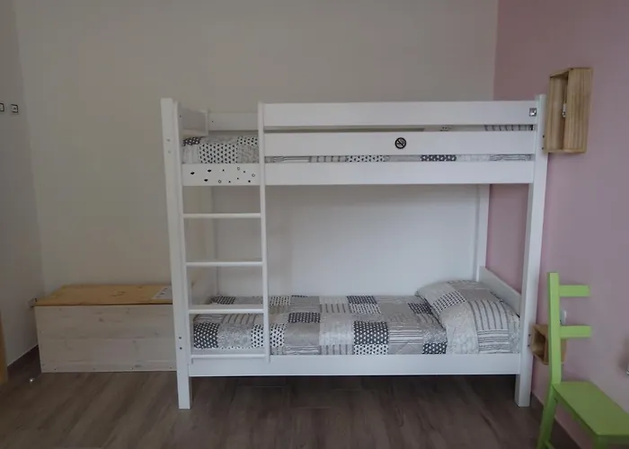 Altavalle Holiday Home, Monolocale Pink E Bilocale Lime