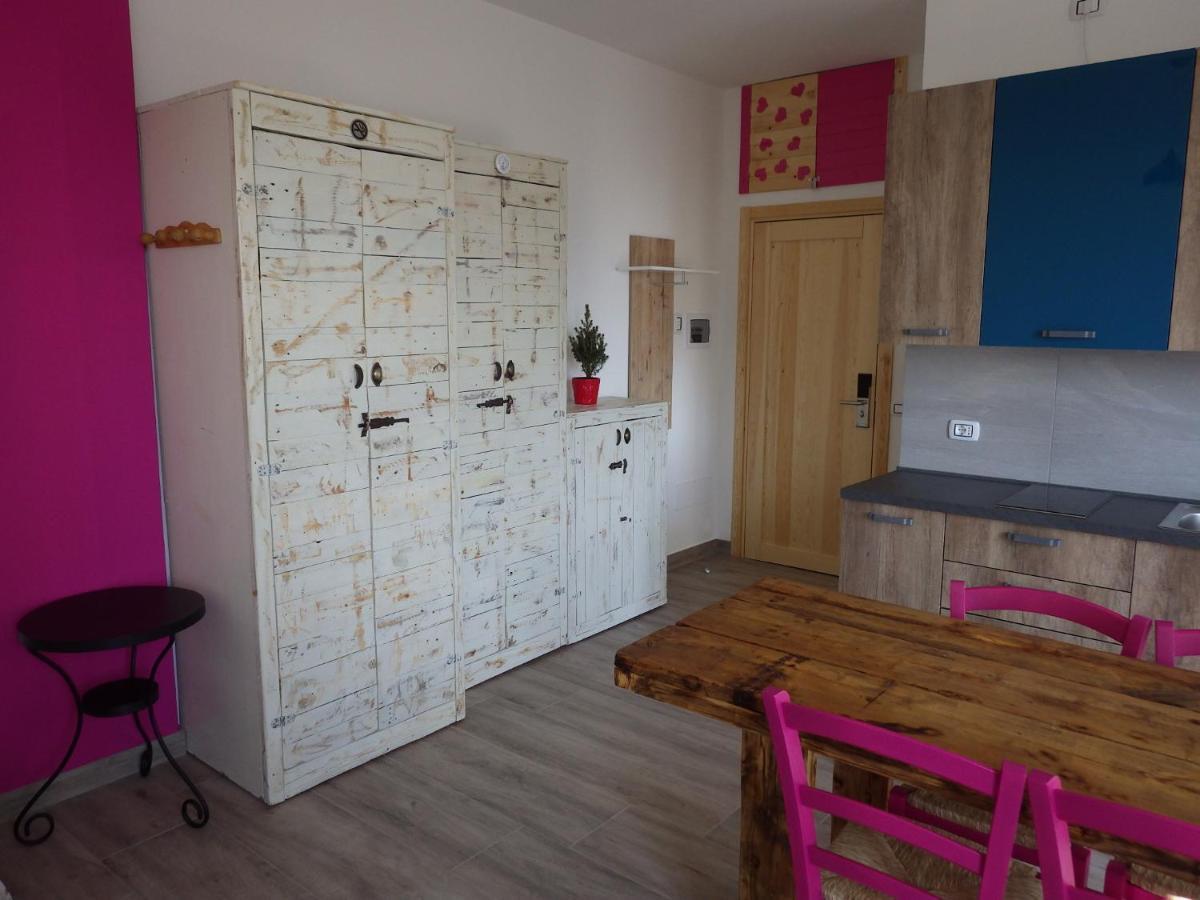 Altavalle Home, Monolocale Pink E Bilocale Lime Apartment