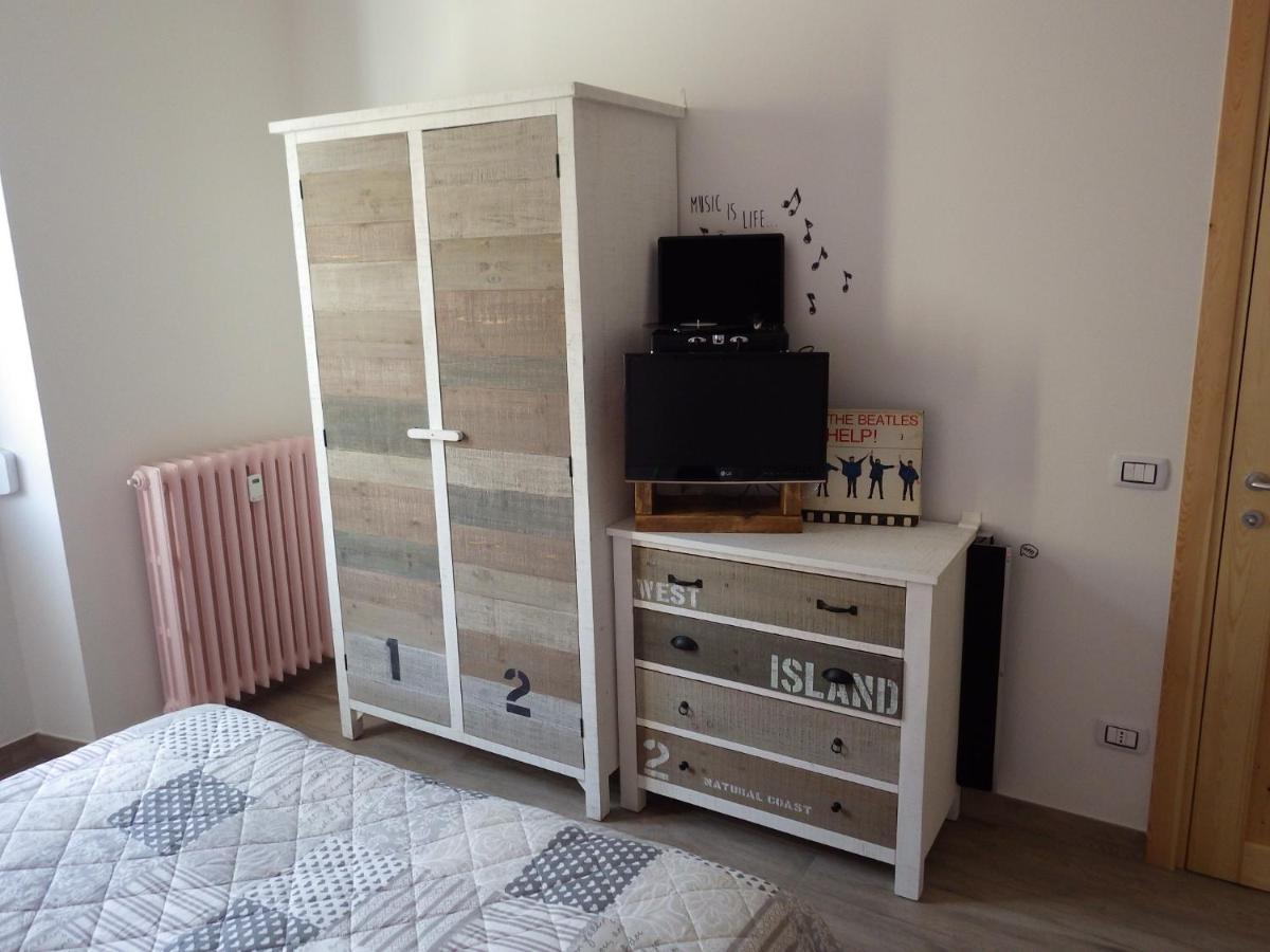 Altavalle Home, Monolocale Pink E Bilocale Lime *